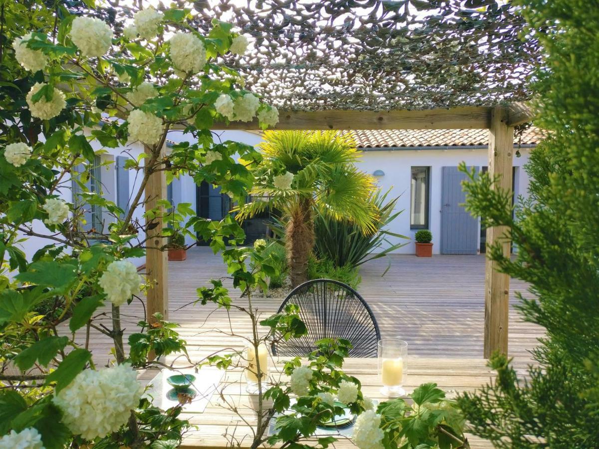 Derriere La Plage : Suite, Patio Et Pergola Le Bois-Plage-en-Ré Eksteriør billede